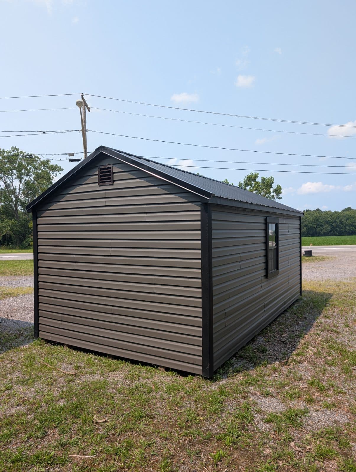 10' x 18' — photo 2